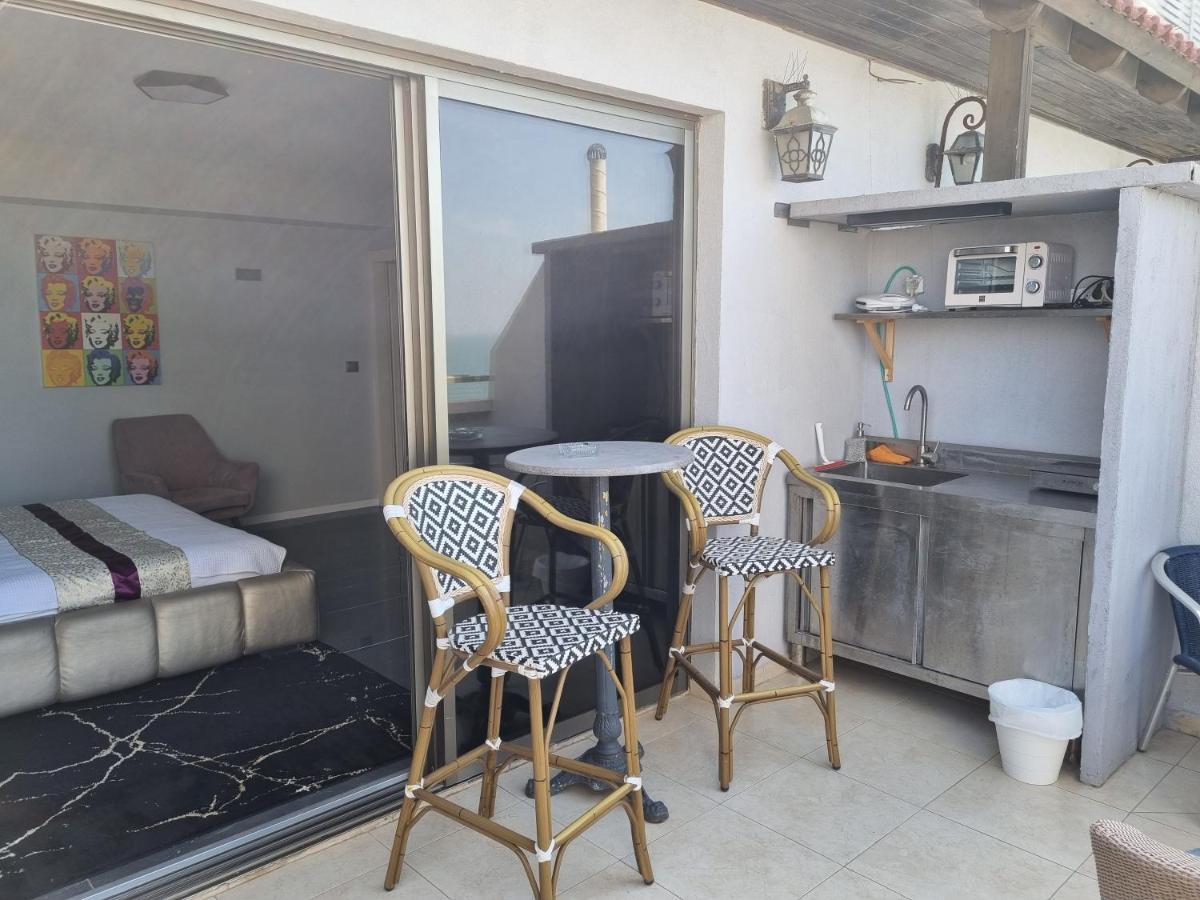 Penthouse Apartment On The Beach Bat Yam Dış mekan fotoğraf