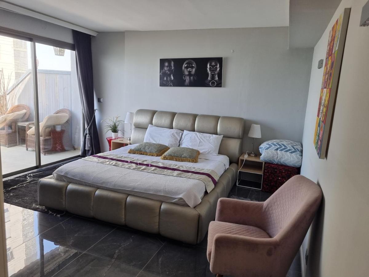 Penthouse Apartment On The Beach Bat Yam Dış mekan fotoğraf