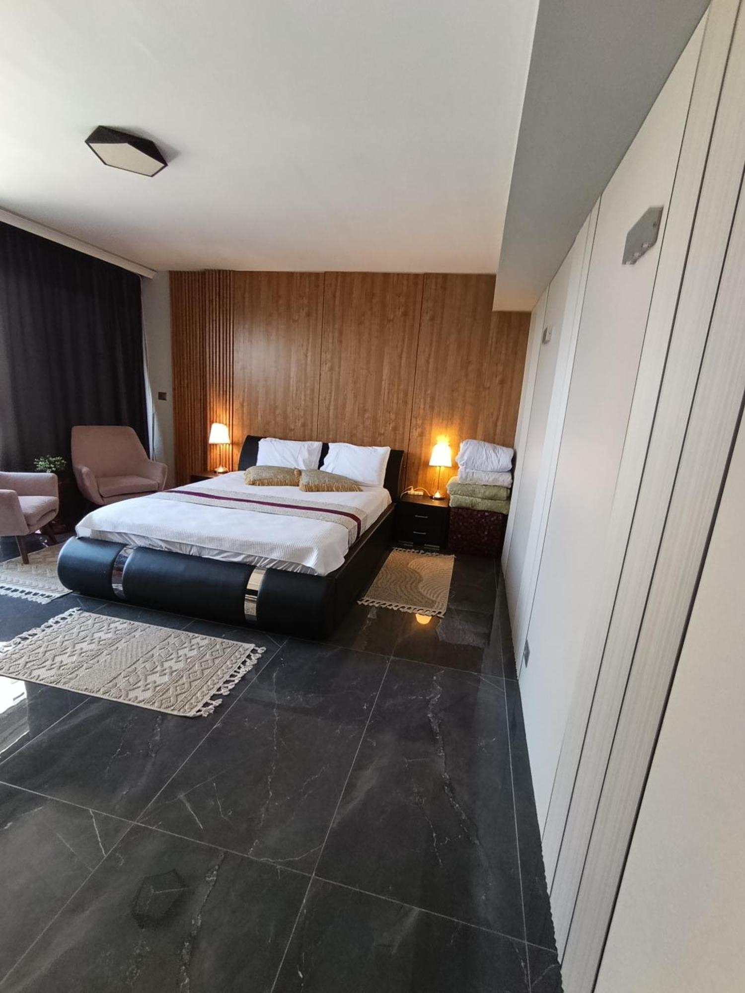 Penthouse Apartment On The Beach Bat Yam Dış mekan fotoğraf