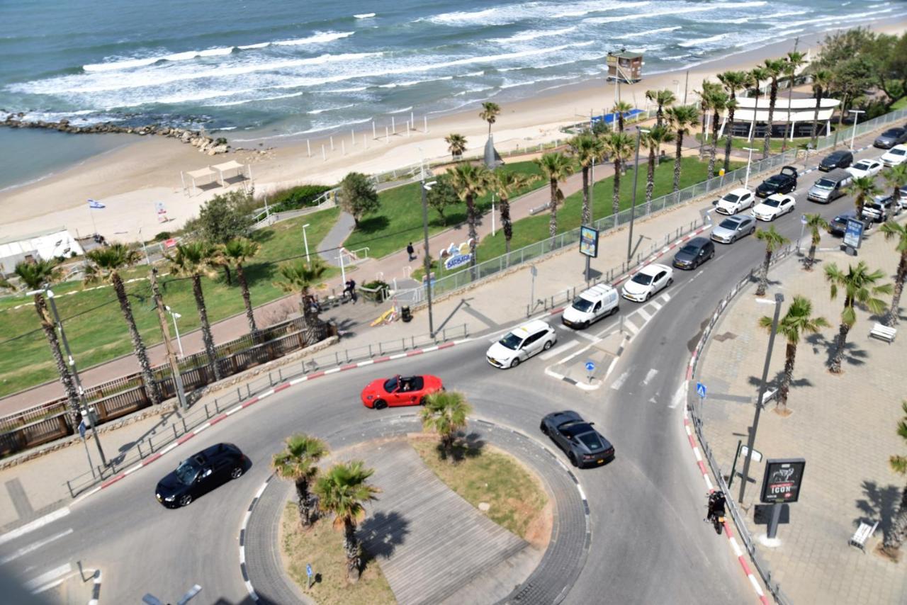 Penthouse Apartment On The Beach Bat Yam Dış mekan fotoğraf