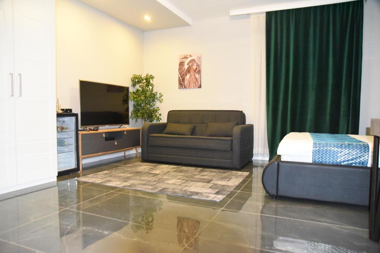 Penthouse Apartment On The Beach Bat Yam Dış mekan fotoğraf
