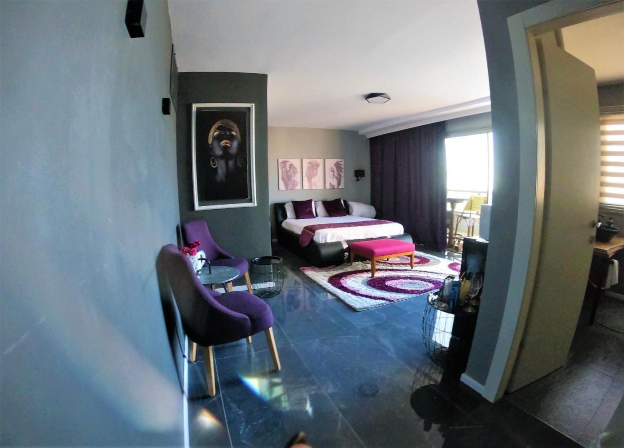Penthouse Apartment On The Beach Bat Yam Dış mekan fotoğraf