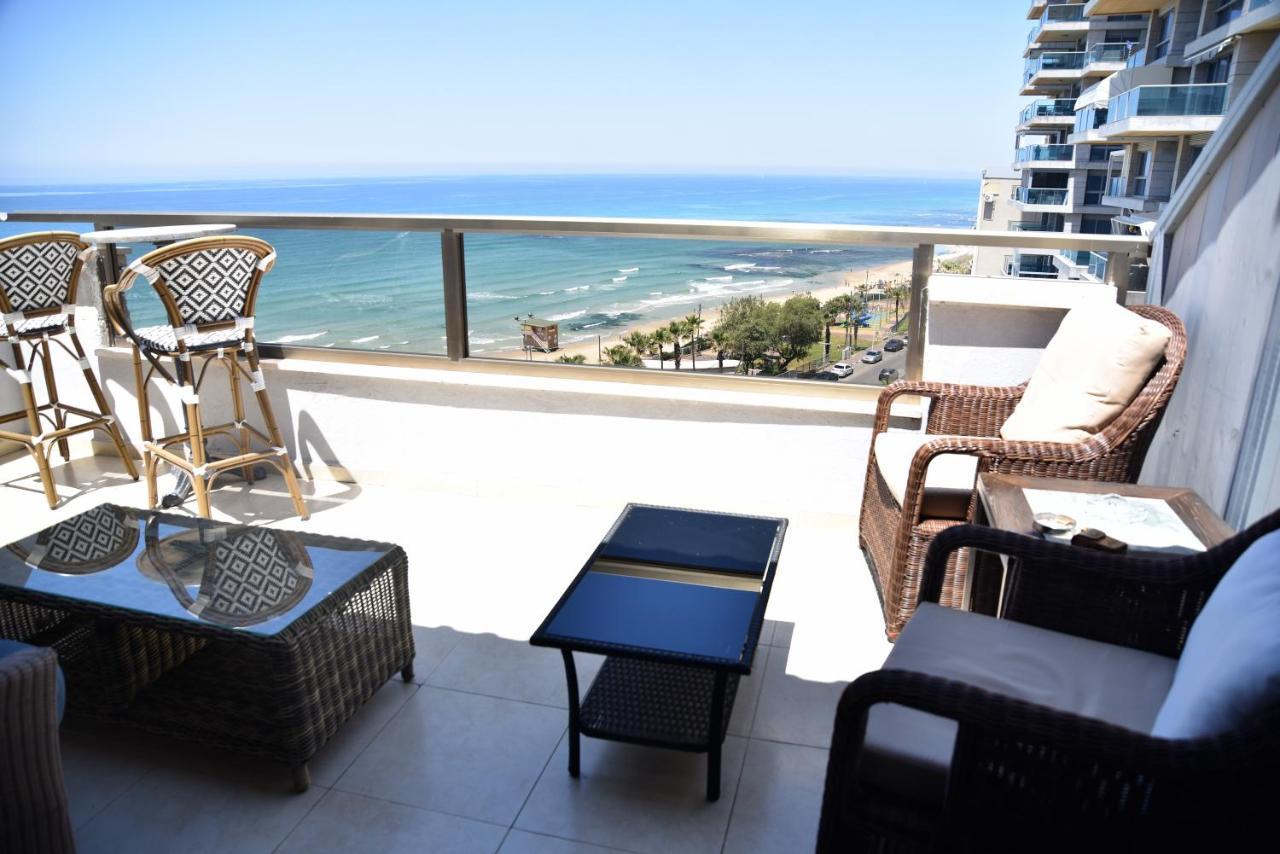 Penthouse Apartment On The Beach Bat Yam Dış mekan fotoğraf