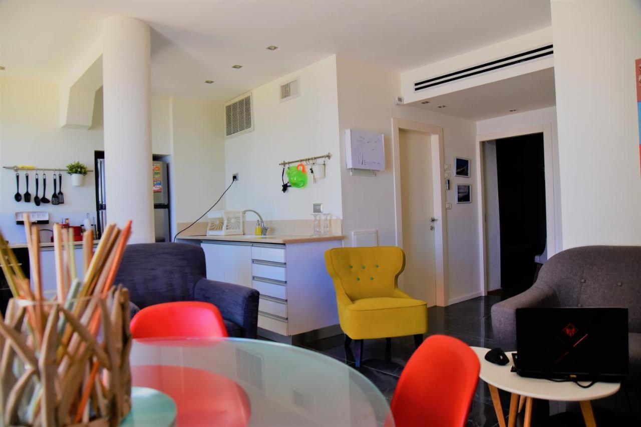 Penthouse Apartment On The Beach Bat Yam Dış mekan fotoğraf